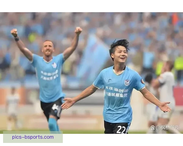 18岁毛伟杰中甲闪耀大连英博横空出世入选国青点燃中国足球希望 18岁毛伟杰中甲闪耀大连英博横空出世入选国青点燃中国足球希望